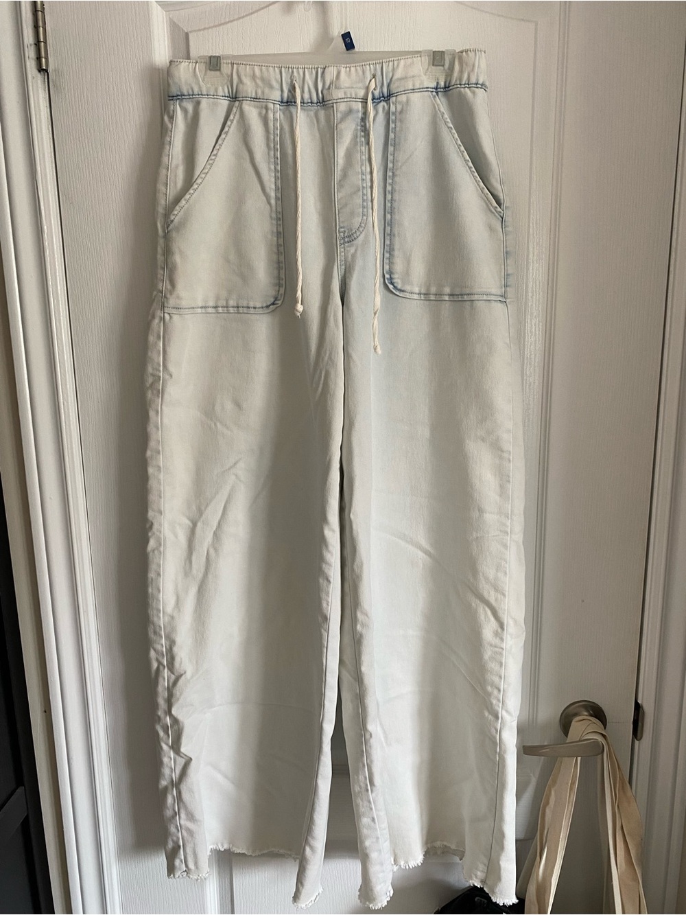 Light Wash Jean Pants
